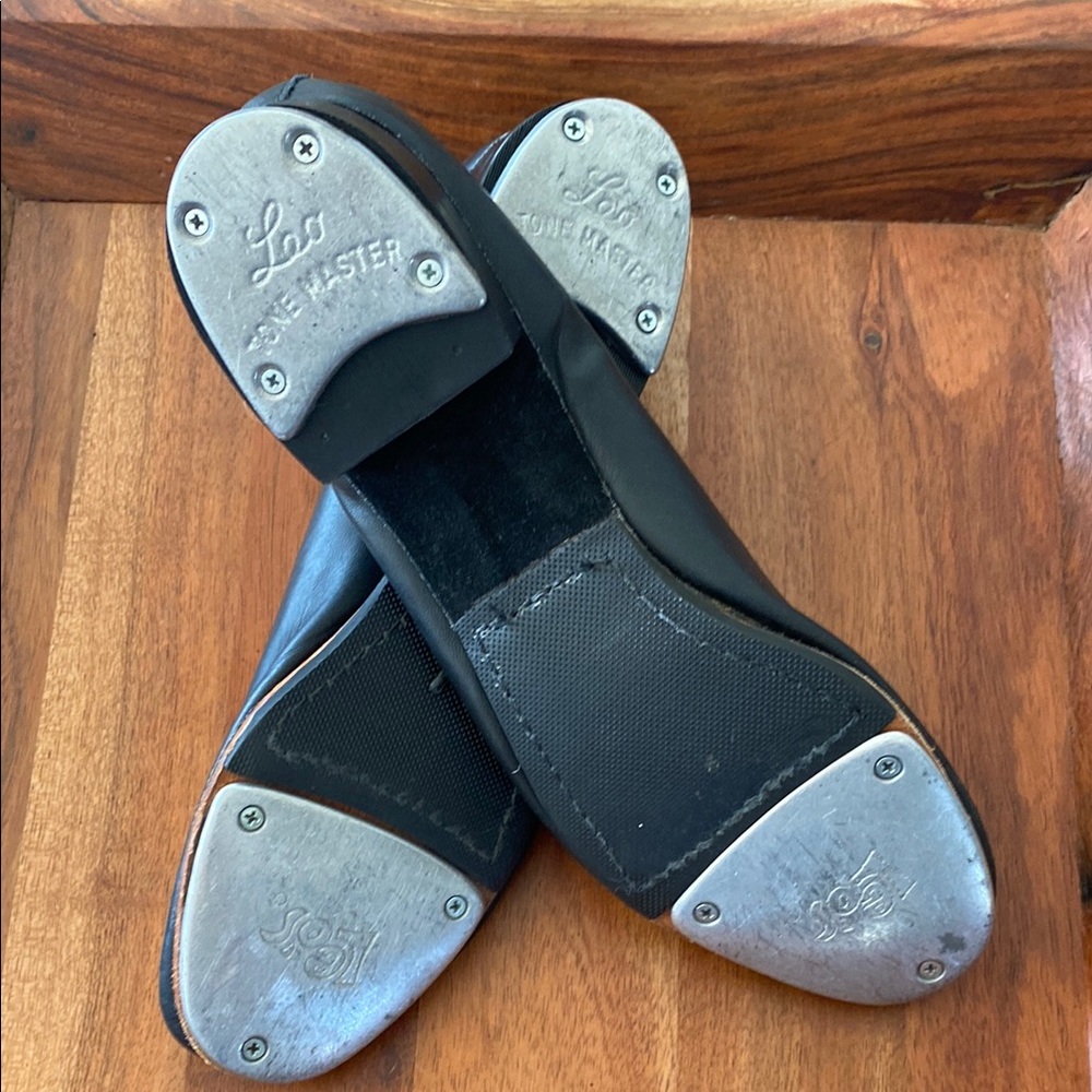 Leo Tap Dance Shoes with Metal Plates